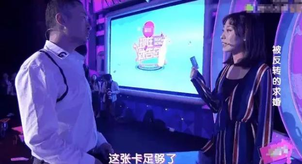 照,长相惹争议,难怪瞒了15年,网友:还好儿子像