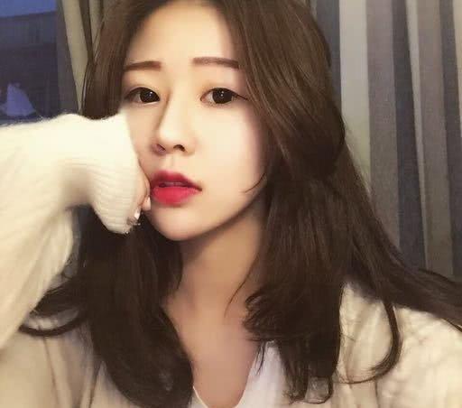 抖音网红温婉碰瓷快手杨清柠,两人关系引人猜