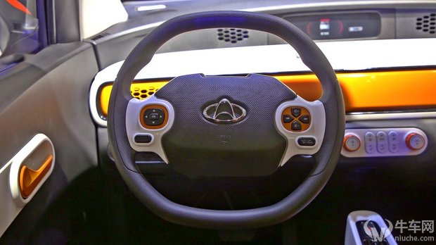 广州车展：陆地小精灵 尼欧Ⅱ电动微型车车展实拍