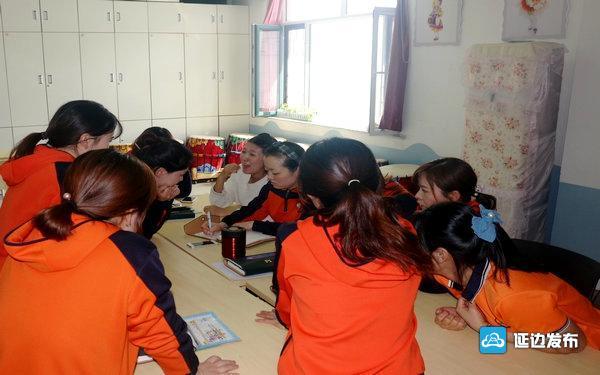 实验幼儿园举行心理健康月特别活动