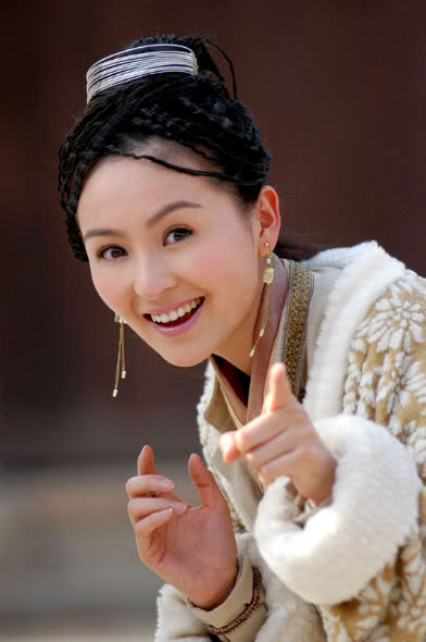 曾是于正的黄金女配，被土豪狂追10年终被感化，如今为爱隐退！