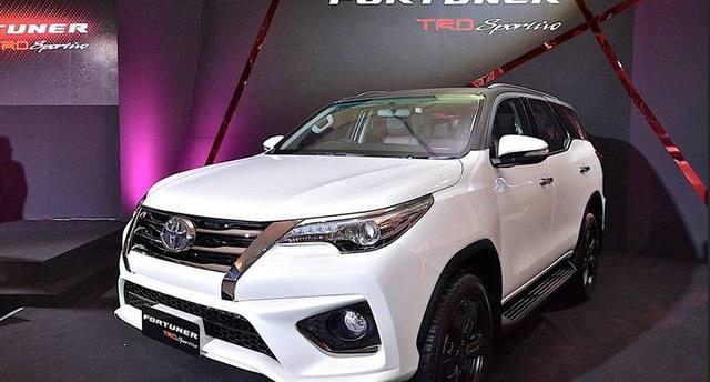 丰田新款 不输普拉多, 硬派越野大七座 配2.7L, 才17万价格!