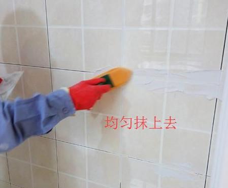 婆婆请熟人做的瓷砖填缝, 人工费400块一天, 这样的效果值吗