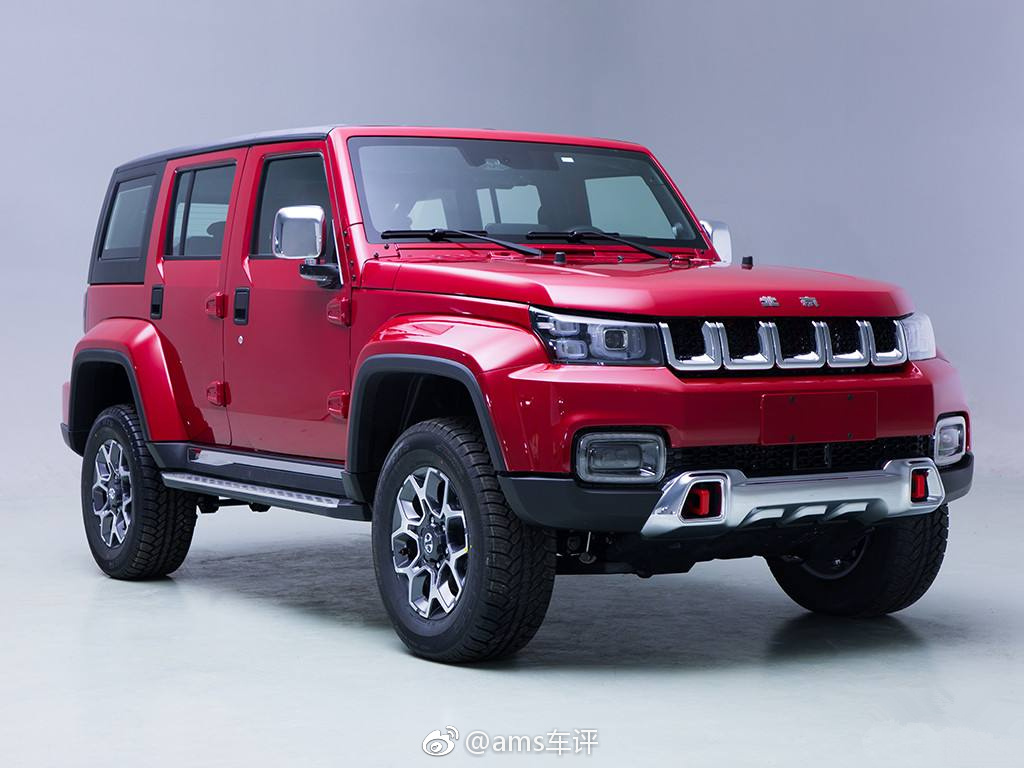 日前北京汽车官方发布了北京BJ40 PLUS的配置信息，新车将推出搭载2