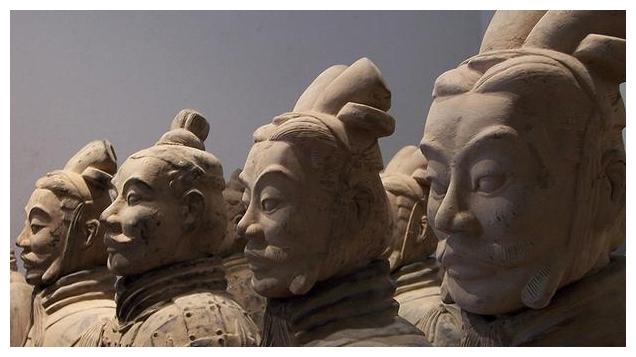 正统的汉族人都是单眼皮!那么为什么后来汉族