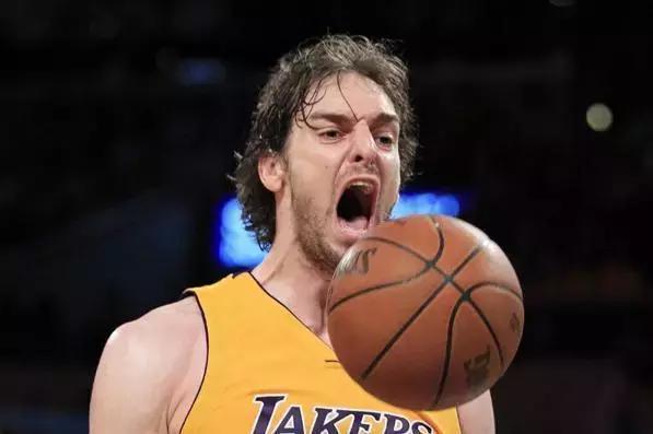 NBA外籍球员重排名,姚明入榜,一人2冠,一人双