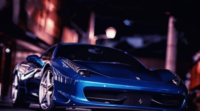 法拉利女车主停车, 后视镜看到后面车子, 不由自主刹车