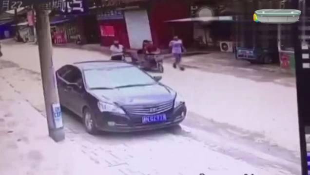 电动车被刮后居然这样化解尴尬，会劈叉的男人运气不会太差！ 长春车天下汽车...