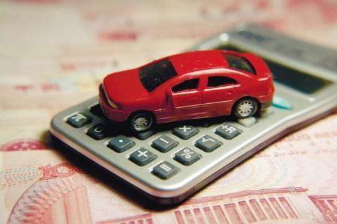 汽车只需购买这4种险，保险推销员：多买都是给保险公司送钱