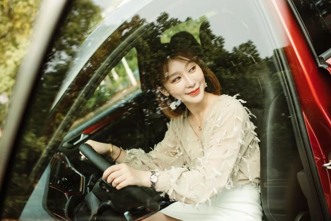 流行还是摇滚,楠姐体验一汽大众首款SUV“探歌”