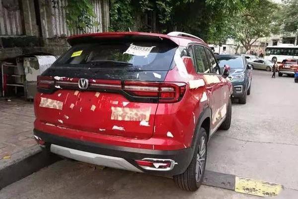 全新长安CS35街道实拍！长这样还愁卖么？