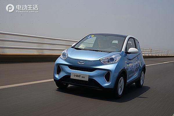 轻量车身/续航里程是亮点 试驾小蚂蚁300