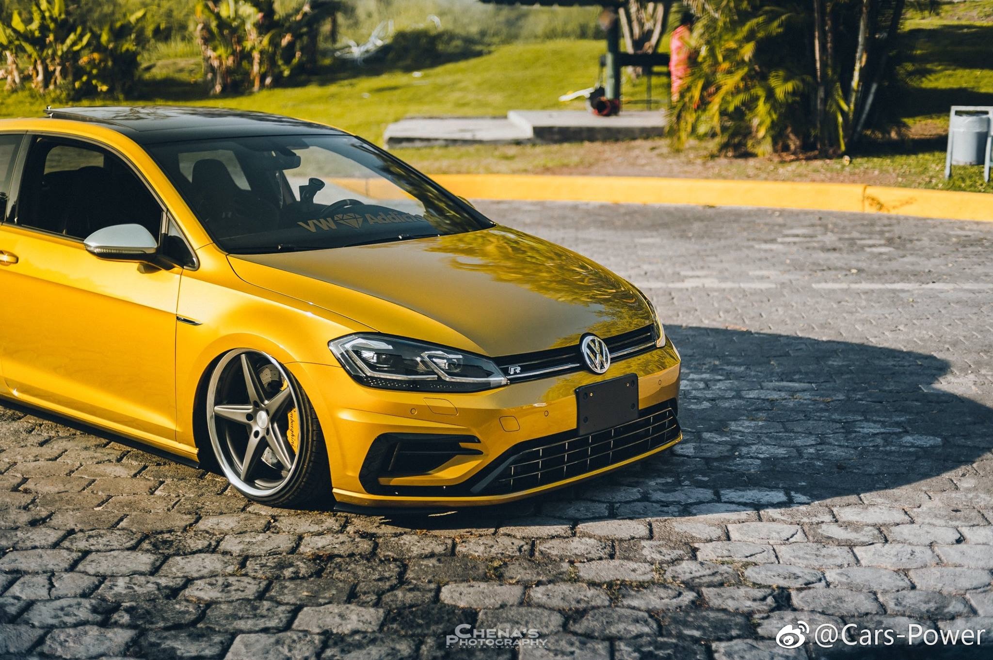 大众-高尔夫MK7.5 R20_新浪看点