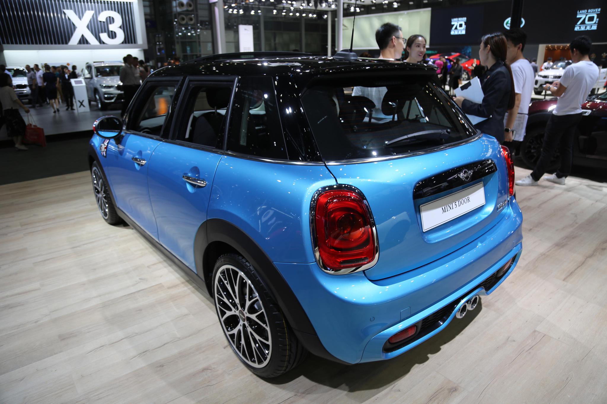 宝马MINI COOPER S五门版，28万级别精品车实拍！