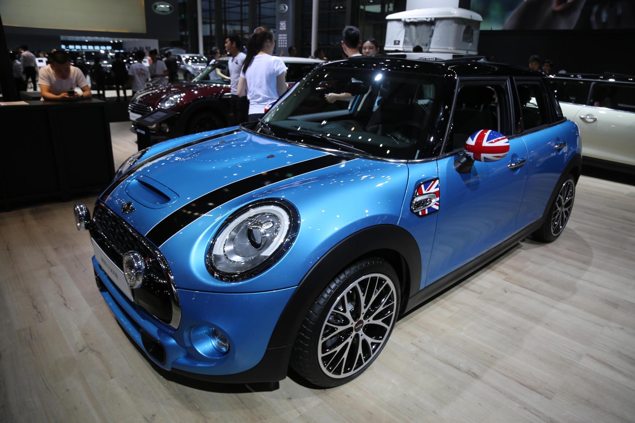 宝马MINI COOPER S五门版，28万级别精品车实拍！