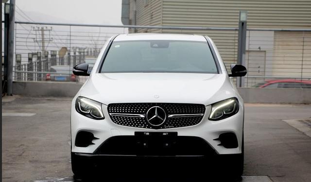 车标就让奥迪怂, 外观轿跑范不输Macan, 9AT标配四驱