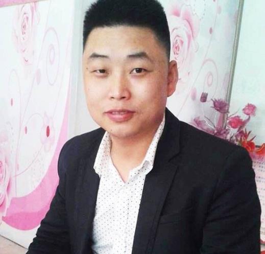 名校毕业后考上公务员,发现同事都是专科生,他