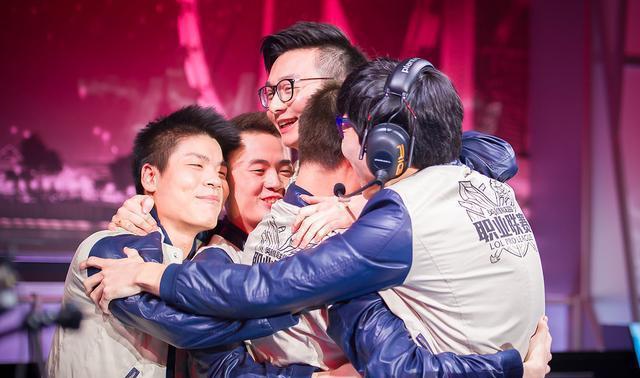 LPL史上四大战役: OMG50血翻盘只排第四!