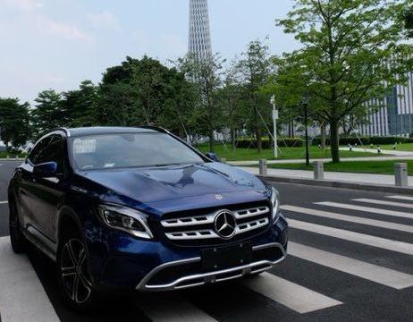 奔驰终于睡醒了！一口气降价8万，颜值高于宝马X3，对标奥迪Q3