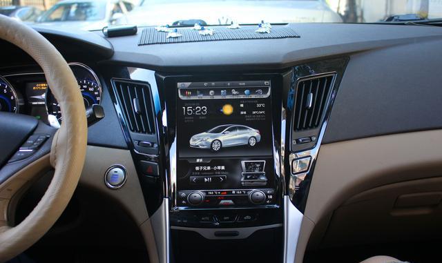 畅影10.4寸索纳塔八大屏导航，为现代之美添彩