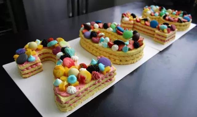 蛋糕培训制作网红数字蛋糕