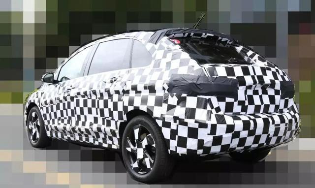 工况续航达451公里，新款腾势路试谍照曝光