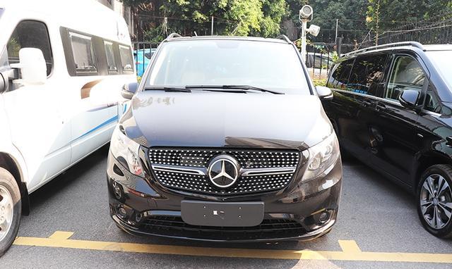 进口奔驰7座和埃尔法保姆车，80%的老板都选奔驰！凭啥？