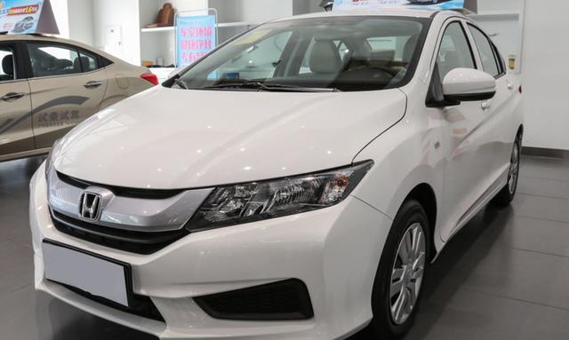 10万合资轿车，颜值要高活要好，该怎么选？