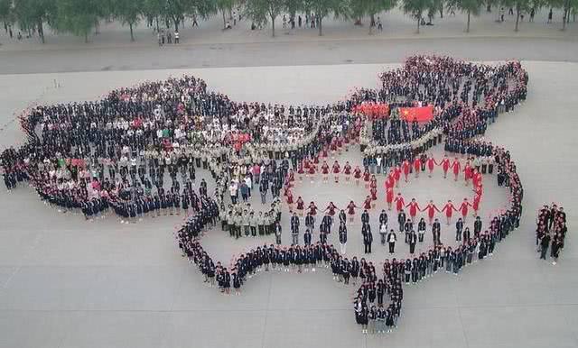 2050年,中国的人口数将会是多少?美专家说出