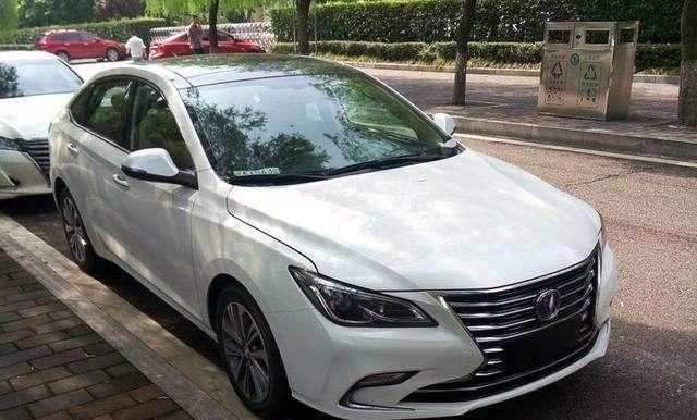 长安最新颜值帝上路, 搭1.5T发动机内饰堪比宝马, 直接放弃博瑞