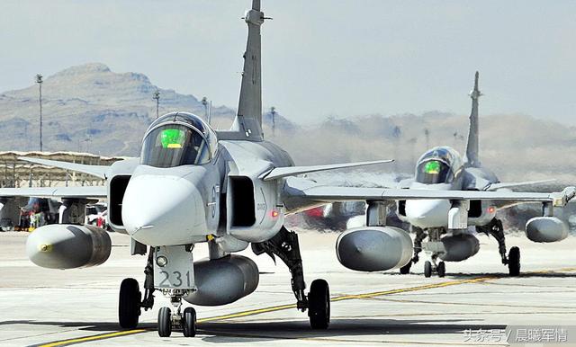 歼10出征泰国再战JAS39鹰狮,真实战绩比空天