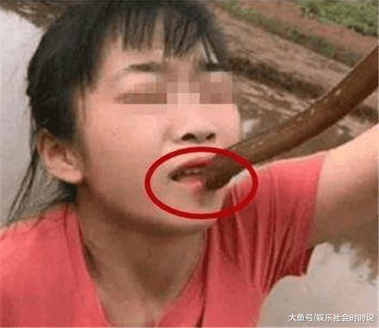 女子抖音直播玩黄鳝, 结果毁了一世英名, 网友: