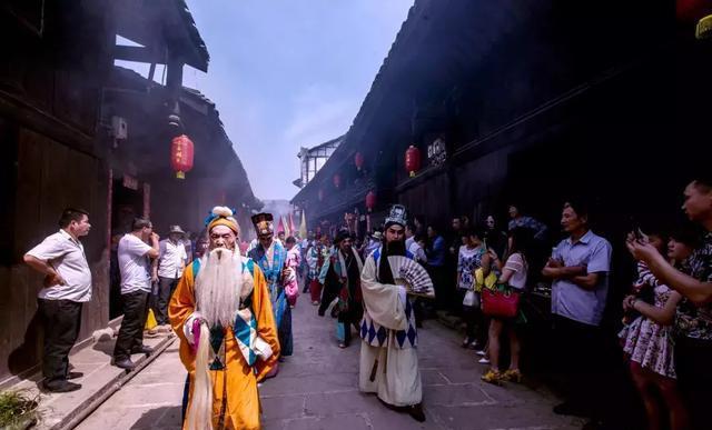 新晋抖音网红城市绵阳:我就是我,颜色不一样的