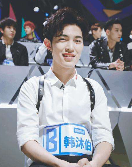 偶像练习生韩沐伯有人科普一下吗?