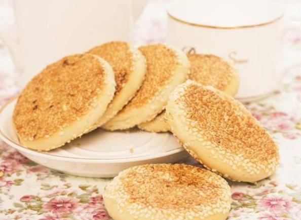 黄石港饼与孝感麻糖的背后秘密: 两个老字号品