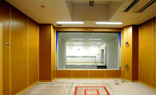真实记录日本执行死刑全过程，三位行刑官同时按下电钮...！