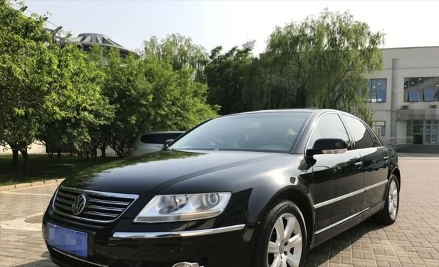 上路百万豪车今只需20多万, 虽停产很久, 但车友间传闻从未停歇