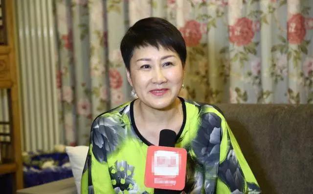 郭冬临妻子近照大曝光既不是张凯丽也不是牛莉而是她