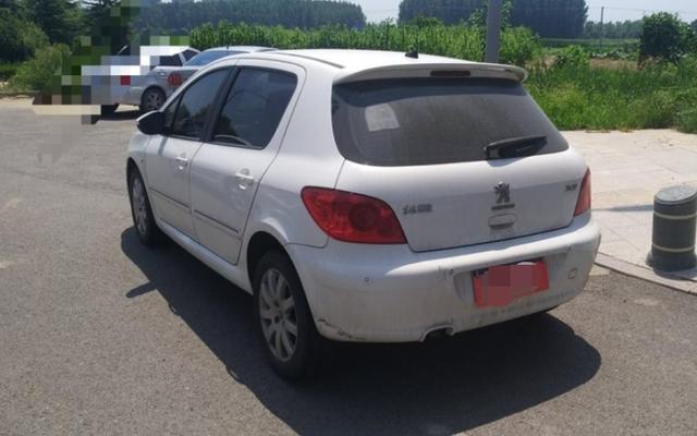 从10万到4万!搭载1.6L排量,空间大油耗低,家用出行代步车!