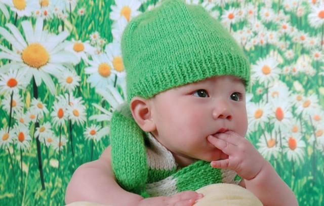 3~4岁宝宝吃手,易留下齿型后遗症!