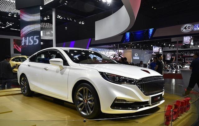 国货当自强 高逼格内饰谍照 红旗H5或今年秋季上市