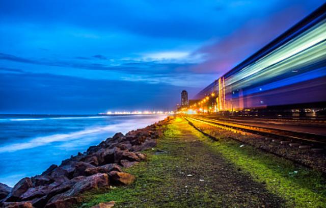 斯里兰卡海上火车图片