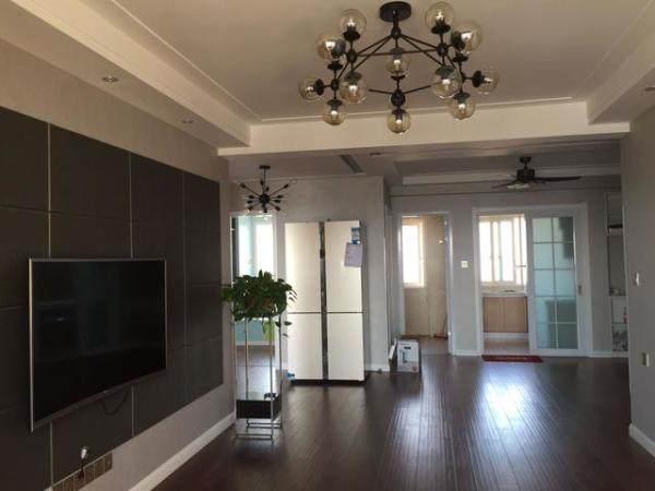 装修卫生间万万不要贴这种小瓷砖,容易脏还超