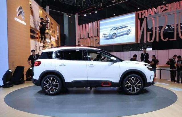 本田CR-V的克星上市, 配电子档杆, 仅售16万! 国人排队提车!