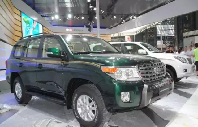 丰田这两款神级SUV打遍天下无敌手 对手甘拜下风，男女通吃！