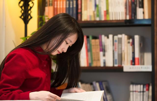 退役操盘手分享MACD绝密战法，值得所有散户夜读百遍