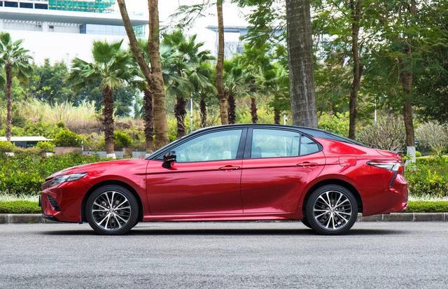 世界最牛发动机，不到20万就有主动刹车，帕萨特迈腾已经OUT了