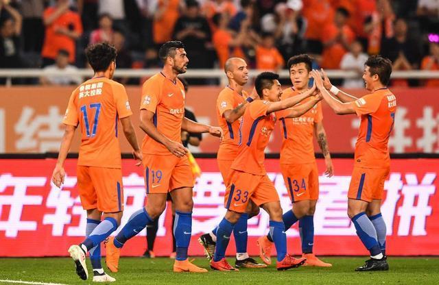 愿天堂也有足球!王大雷蒿俊闵王永珀发声悼念