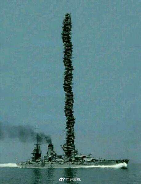 危楼高百尺，手可摘星辰。 不敢高声语，恐惊天上人。