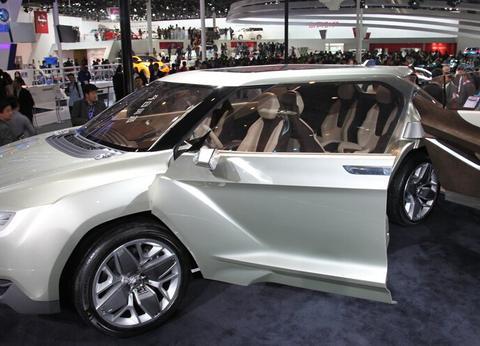 江淮终于爆发了，全新SUV颜值不输普拉多，配全时四驱，仅售13万